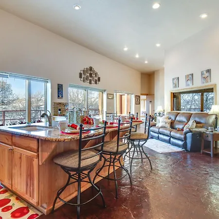 Scenic Great Falls Retreat On Missouri River!